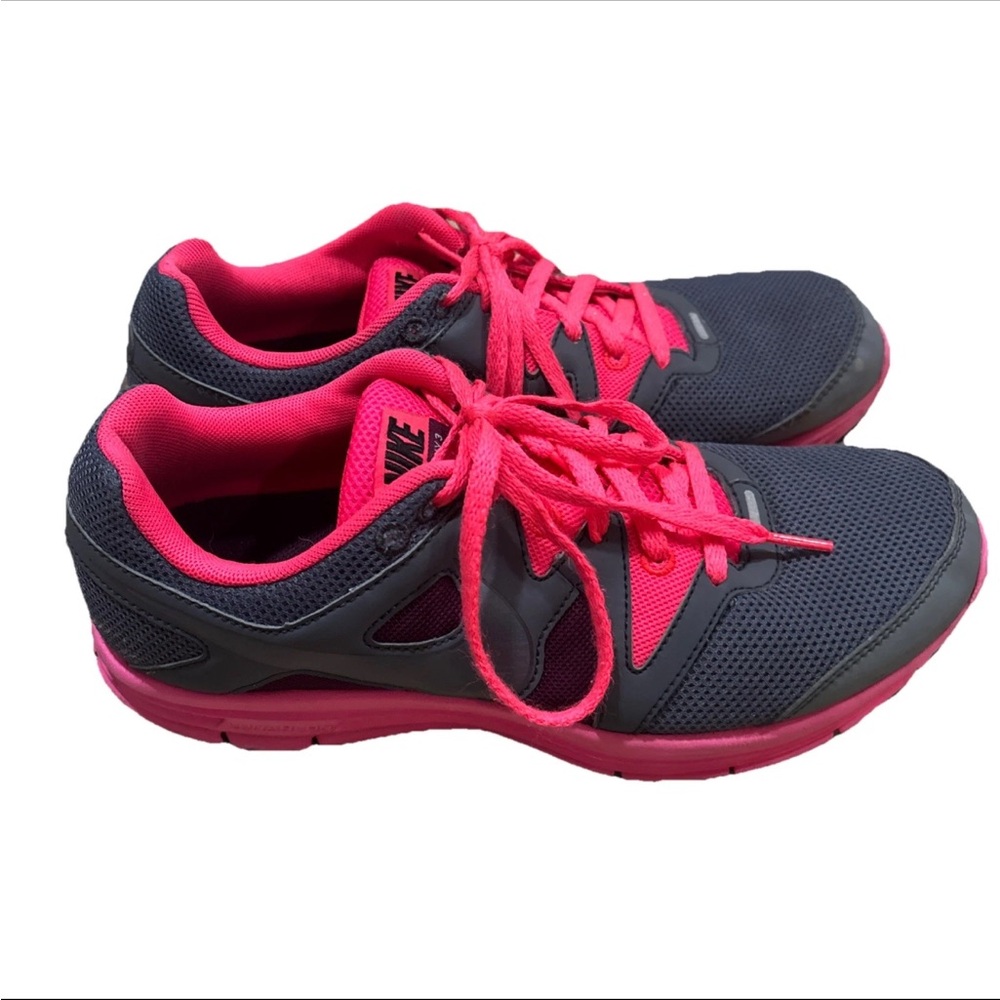 Nike Women's Athletic Shoes in Pink and Gray- size 9